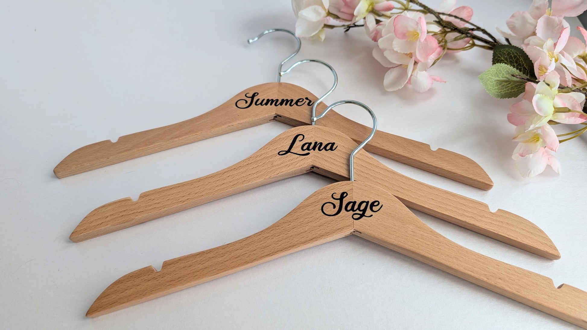 Personalised Children's Clothes Hangers | Nursery Kids Room Decor | Kids Personalised Hanger | Any Name any Colour | Outfit of the Day