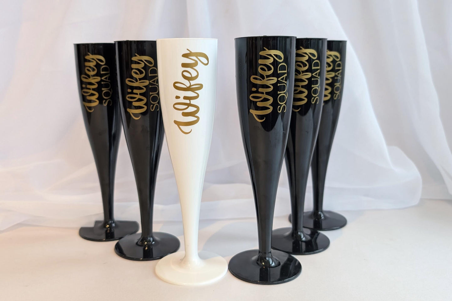 Personalised Hen Party Champagne flutes | Bride Bridesmaid Bridal Party | Wedding Party | Any Colour Any Wording | Custom Plastic Flutes