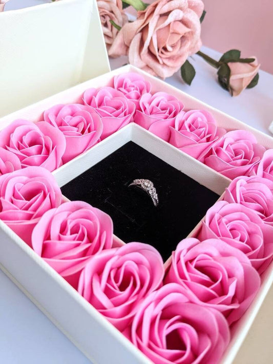 Luxury Jewellery Gift Box with Soap Roses | Gifting | Ring, Necklace, Bracelet, Earrings | Proposal | Engagement | Lux Gift | Valentine's