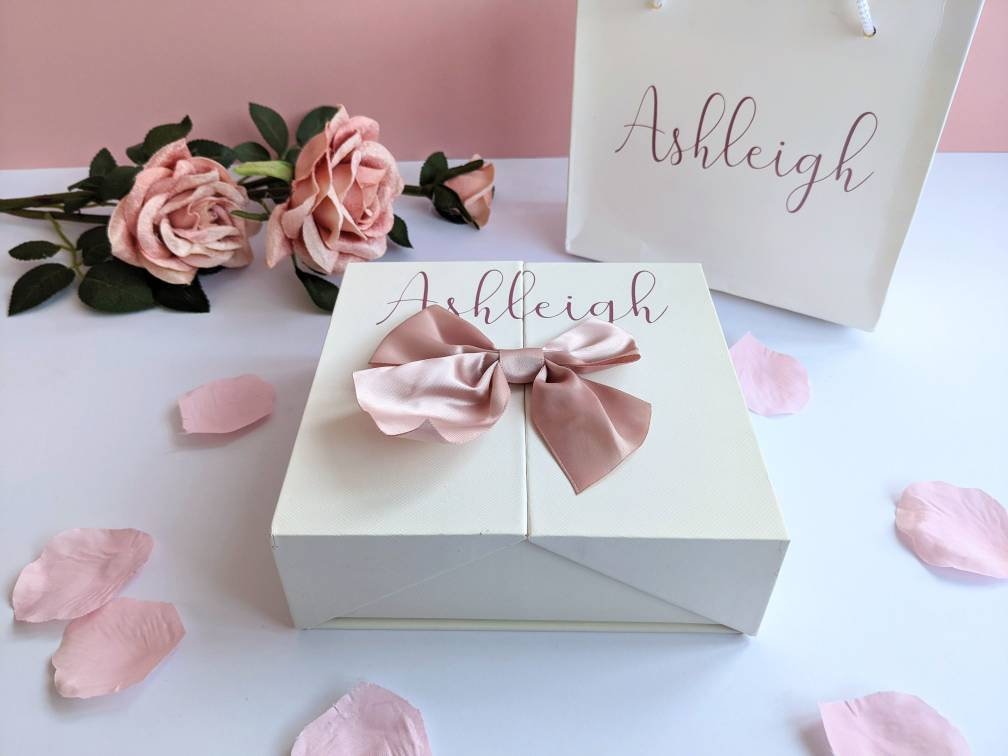 Luxury Jewellery Gift Box with Soap Roses | Gifting | Ring, Necklace, Bracelet, Earrings | Proposal | Engagement | Lux Gift | Valentine's