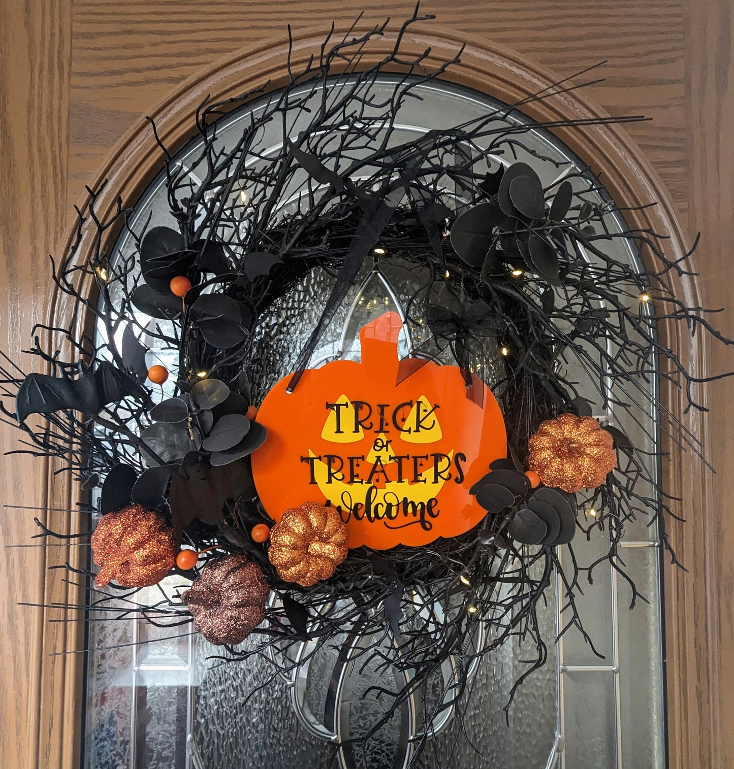 Trick Or Treat Acrylic Pumpkin Sign | Trick or Treaters | Halloween Decor | Halloween Wreath | Halloween Window Decoration | Welcome Sign